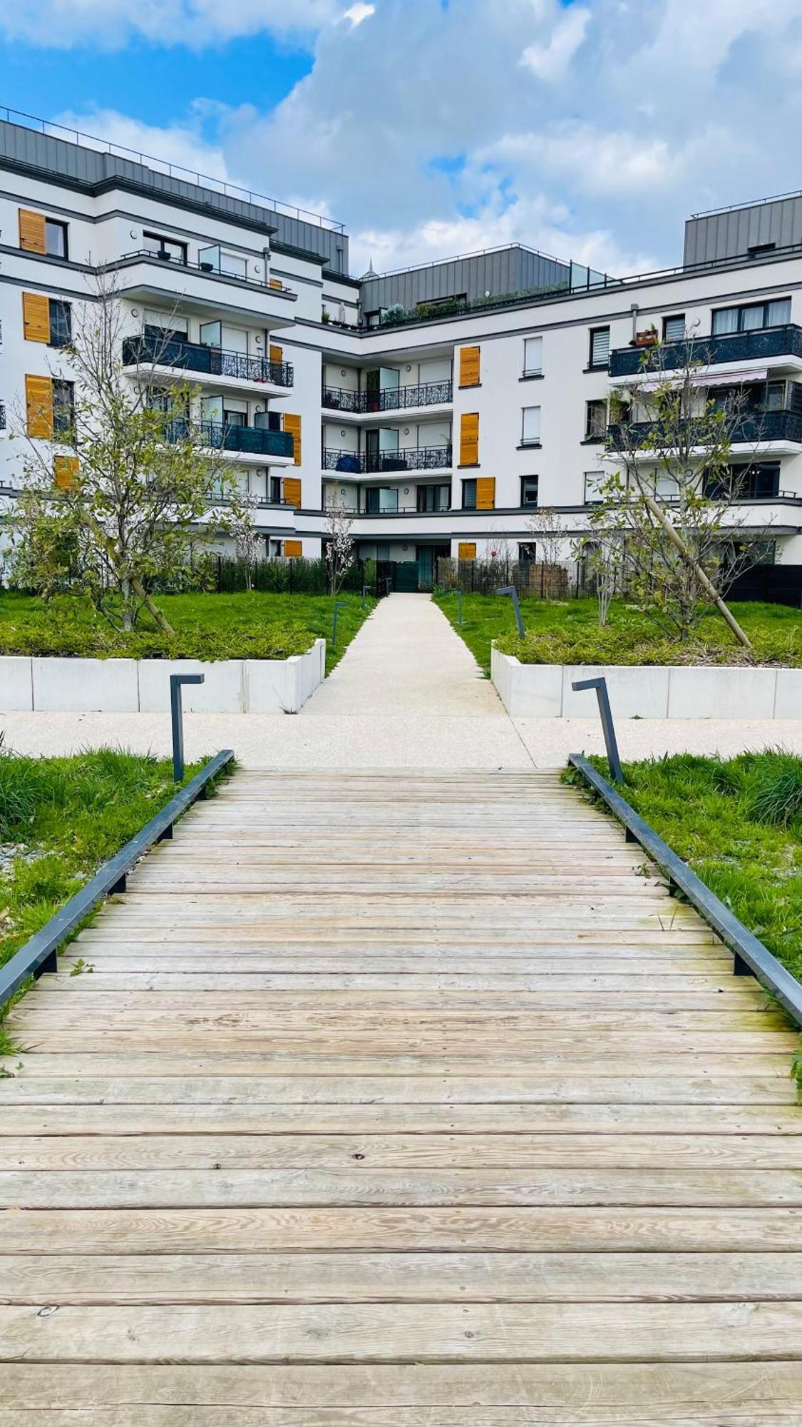 Le Lion D'Or - Parking - Netflix - Wifi - Nerf Leilighet Bussy-Saint-Georges Eksteriør bilde